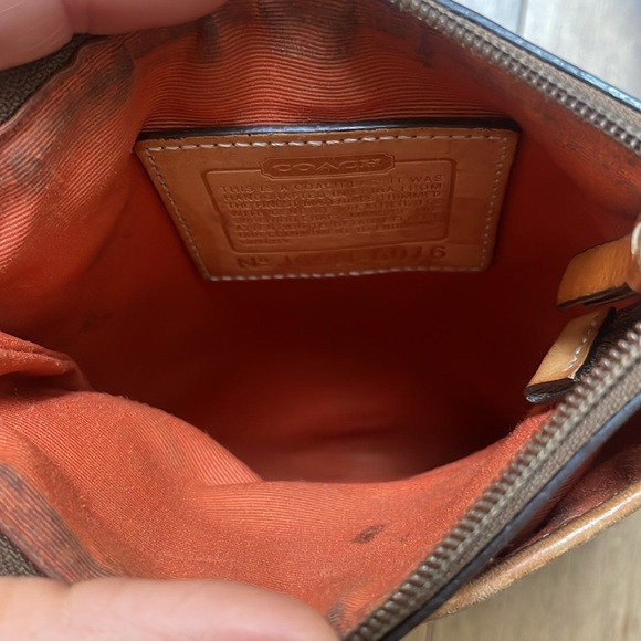 Coach crossbody sling bag purse clutch adjustable strap brown tan leather canvas - Picture 6 of 10